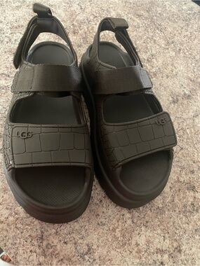 UGG Kids Dark Brown Croc-Embossed Velcro Sandals